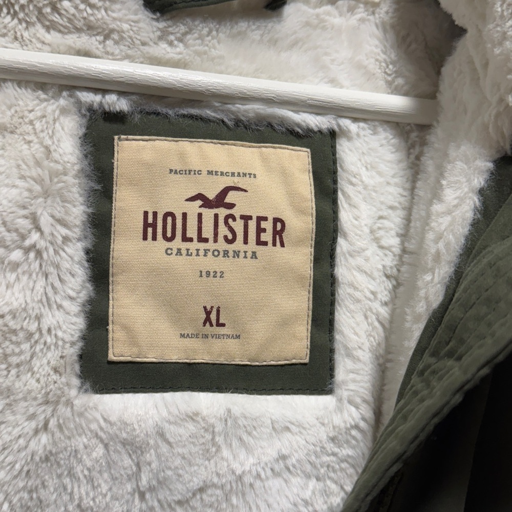 Hollister Jacket - Picture 7 of 10